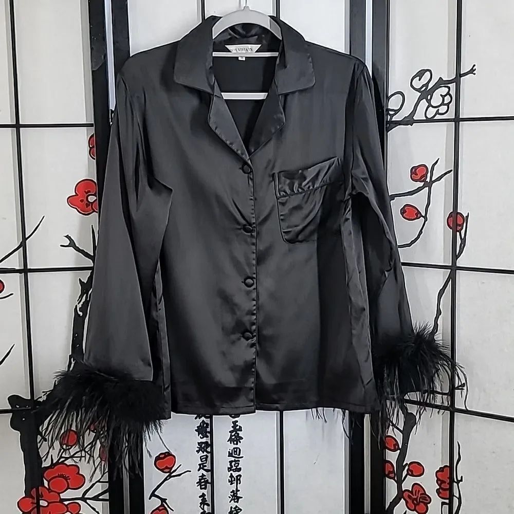Bon Vivian Dreamer Feather Trim Sleeve Pajama TOP Size Small
